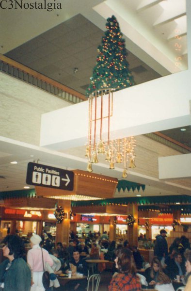 Century III Mall - West Mifflin, PA Holiday Display 1995