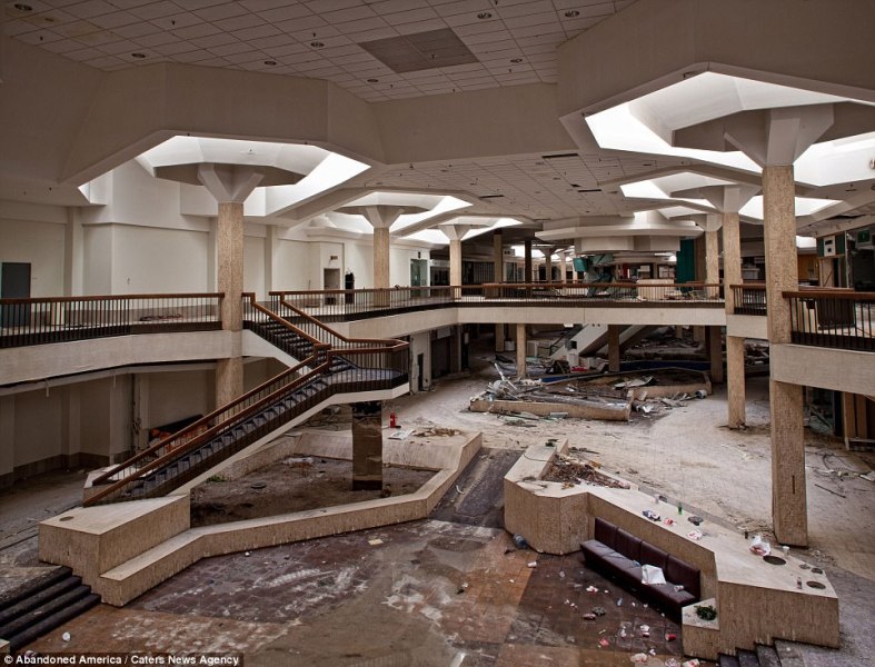 Randall Park Mall - North Randall, OH - abandoned