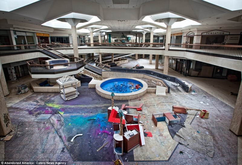 Randall Park Mall - North Randall, OH - abandoned