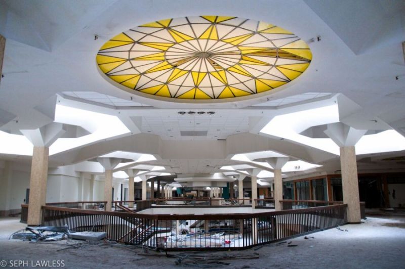 Randall Park Mall - North Randall, OH - abandoned