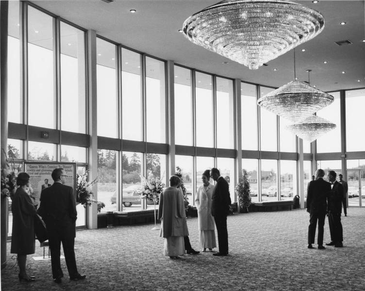 Lobby of the Tacoma (WA) Mall Theater