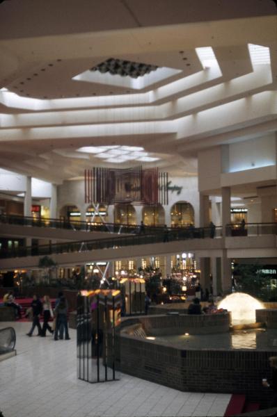 Woodfield Mall - Schaumburg, IL