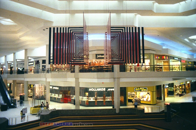 Woodfield Mall - Schaumburg, IL