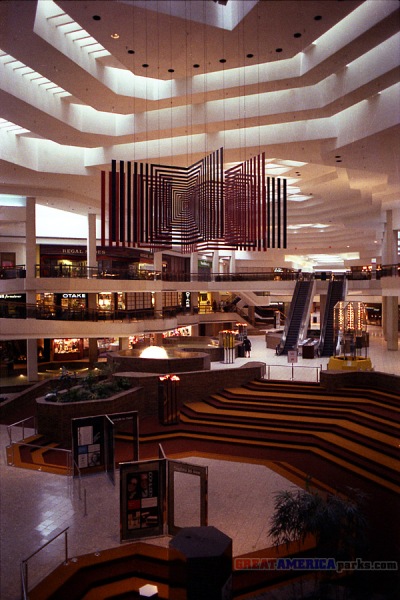 Woodfield Mall - Schaumburg, IL