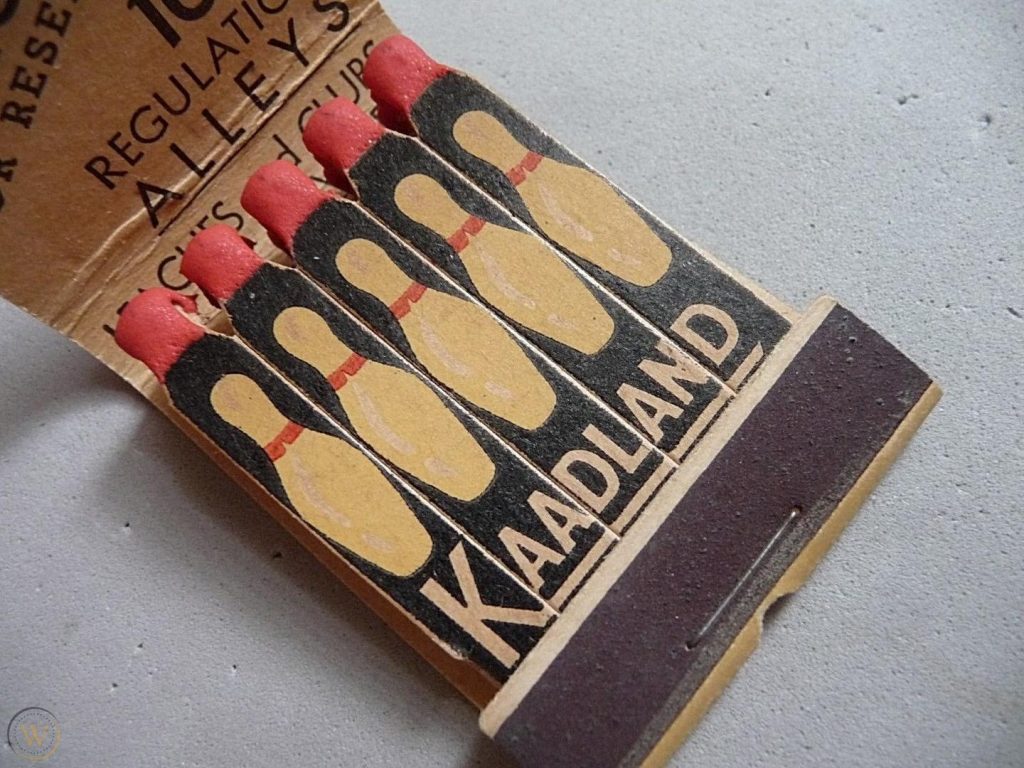 Kaadland Bowling Alley - 3249 North Ashland Ave Matchbook (inside)